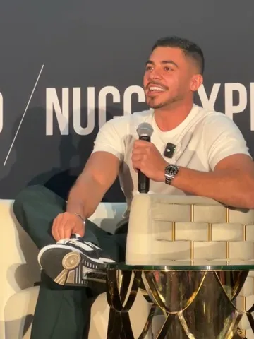 Anthony Nucci coaching live on stage